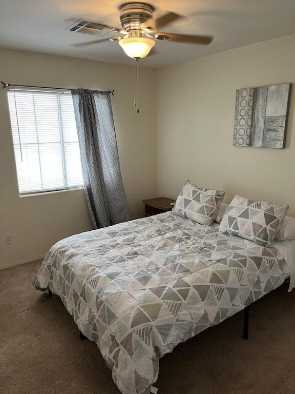 Vic'S 3 Bedroom 4Beds & Pool Centrally Located! Las Vegas Dış mekan fotoğraf